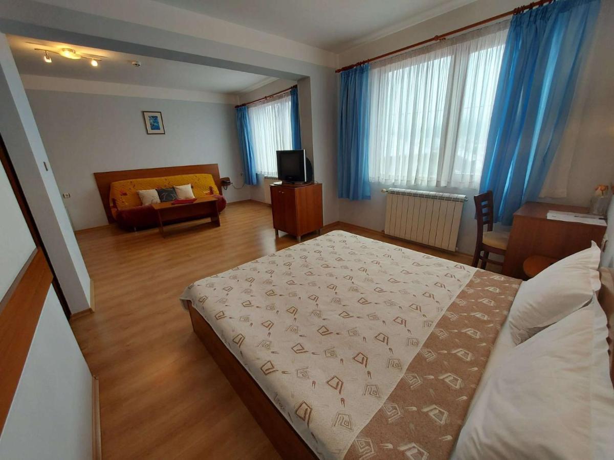 Asikoria Boryka Family Hotel מראה חיצוני תמונה