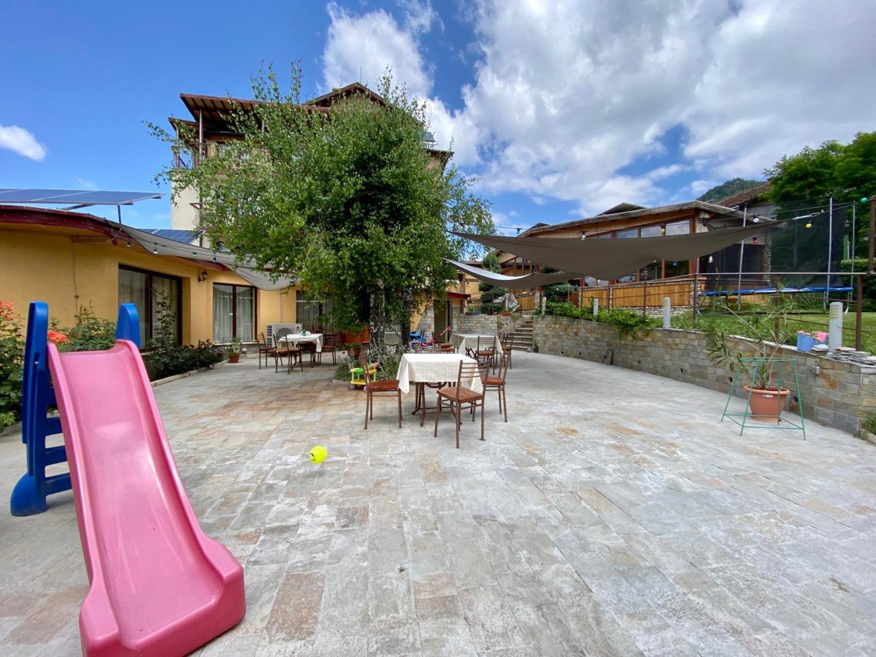 Asikoria Boryka Family Hotel מראה חיצוני תמונה