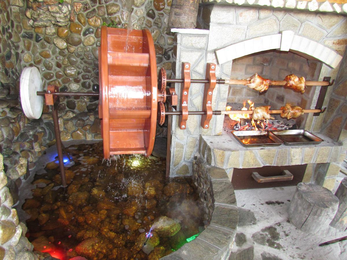 Asikoria Boryka Family Hotel מראה חיצוני תמונה